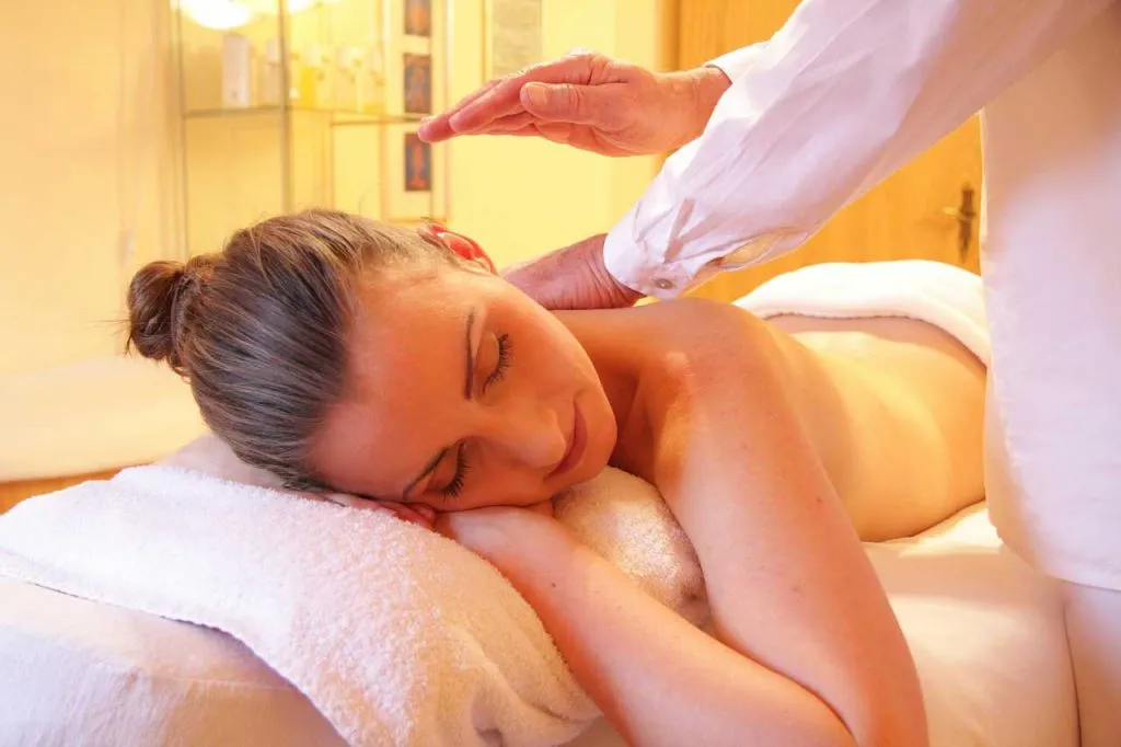 HydraFacial Body Treatment at Radiant Glo Medi Spa