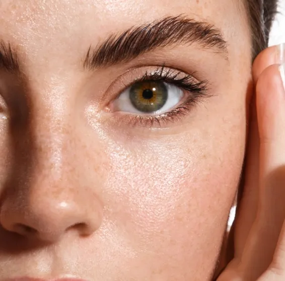 HydraFacial Perk Eye treatment at Radiant Glo Medi Spa Scarborough
